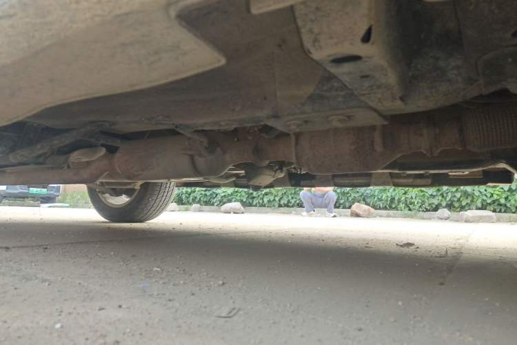 Used Haval H2 2014 1.5T Manual Two-Wheel Drive Elite Edition Chassis Front Right