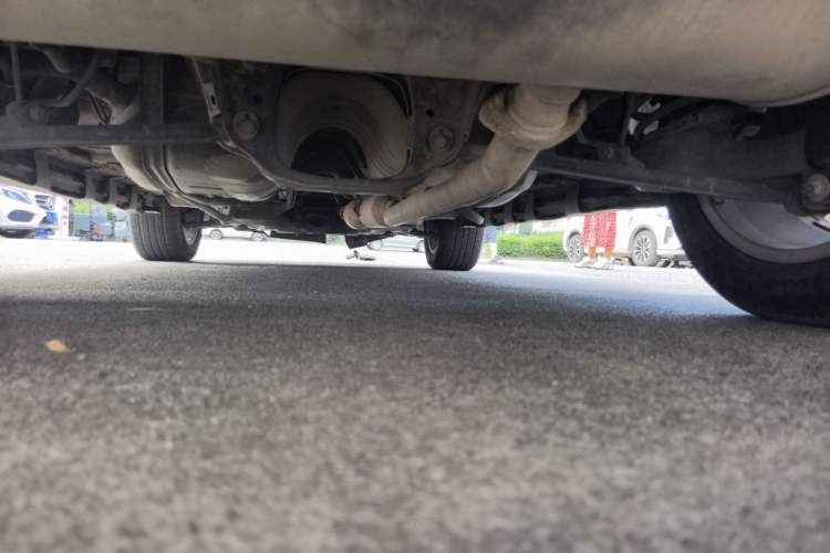 Used Haval H2 2014 1.5T Manual Two-Wheel Drive Elite Edition Chassis Rear