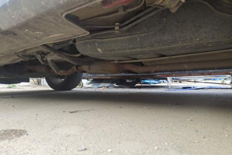 Used Haval H2 2014 1.5T Manual Two-Wheel Drive Elite Edition Chassis Rear Left