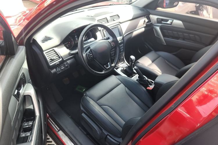 Used Haval H2 2014 1.5T Manual Two-Wheel Drive Elite Edition Driver Seat