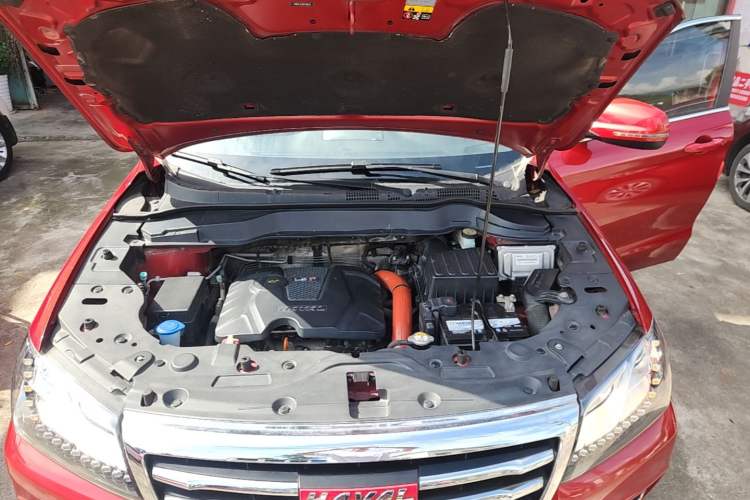 Used Haval H2 2014 1.5T Manual Two-Wheel Drive Elite Edition Engine Bay
