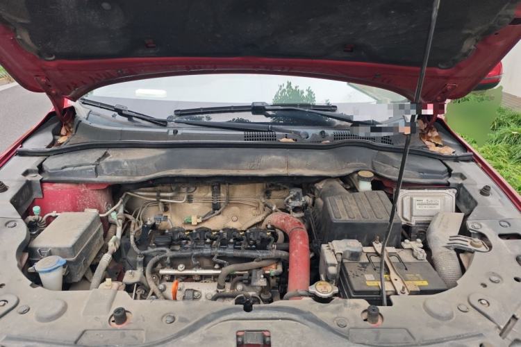 Used Haval H2 2014 1.5T Manual Two-Wheel Drive Elite Edition Engine Bay