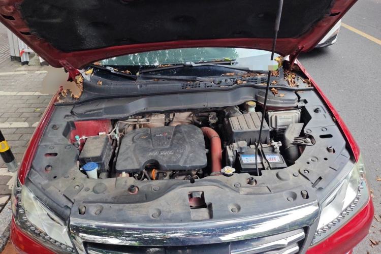 Used Haval H2 2014 1.5T Manual Two-Wheel Drive Elite Edition Engine Bay