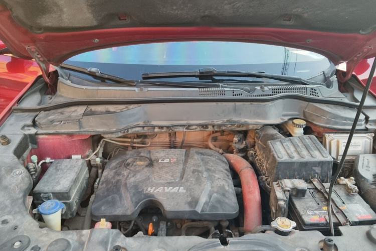 Used Haval H2 2014 1.5T Manual Two-Wheel Drive Elite Edition Engine Bay
