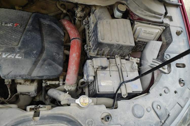 Used Haval H2 2014 1.5T Manual Two-Wheel Drive Elite Edition Engine Bay Left