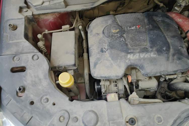 Used Haval H2 2014 1.5T Manual Two-Wheel Drive Elite Edition Engine Bay Right