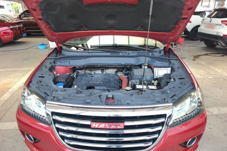 Used Haval H2 2014 1.5T Manual Two-Wheel Drive Elite Edition Engine Bay