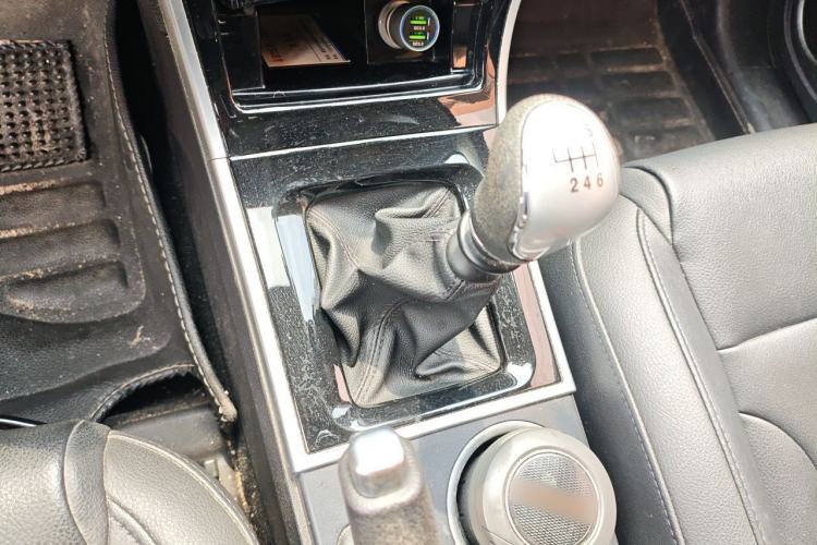 Used Haval H2 2014 1.5T Manual Two-Wheel Drive Elite Edition Gear Lever