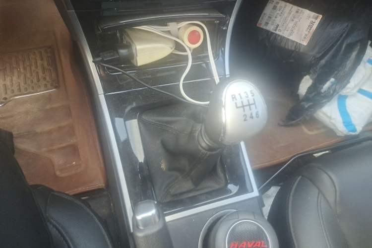 Used Haval H2 2014 1.5T Manual Two-Wheel Drive Elite Edition Gear Lever