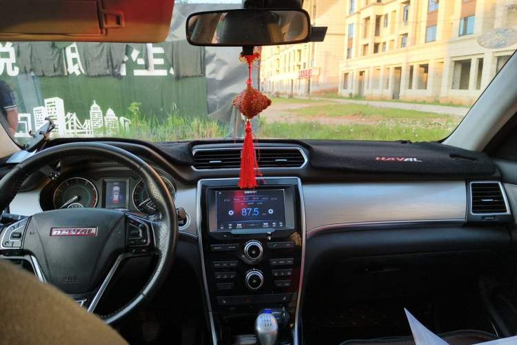 Used Haval H2 2014 1.5T Manual Two-Wheel Drive Elite Edition Headliner