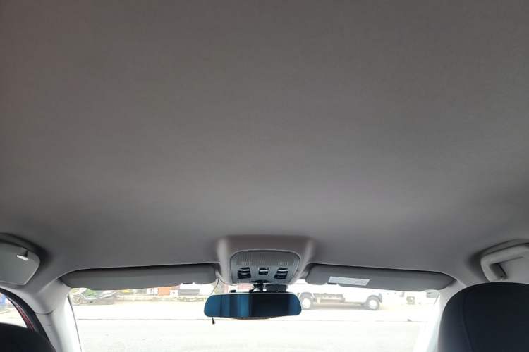 Used Haval H2 2014 1.5T Manual Two-Wheel Drive Elite Edition Headliner
