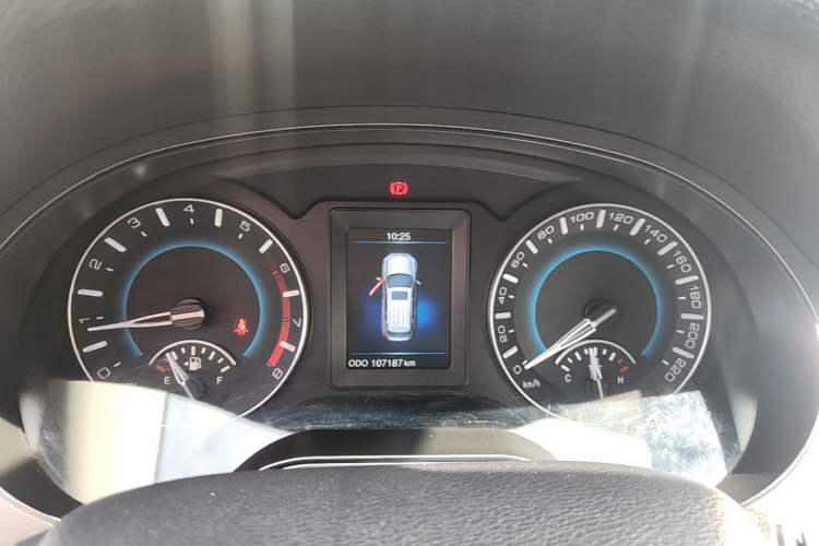 Used Haval H2 2014 1.5T Manual Two-Wheel Drive Elite Edition Instrument Cluster