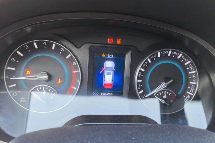 Used Haval H2 2014 1.5T Manual Two-Wheel Drive Prestige Edition Instrument Cluster