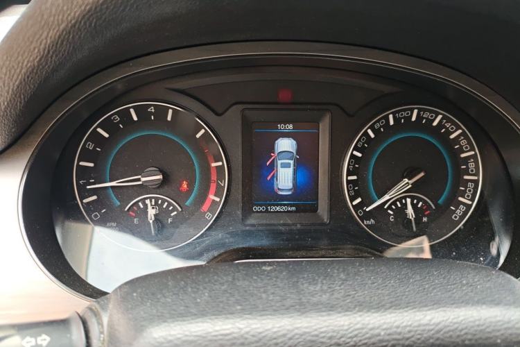 Used Haval H2 2014 1.5T Manual Two-Wheel Drive Elite Edition Instrument Cluster
