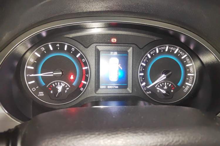 Used Haval H2 2014 1.5T Manual Two-Wheel Drive Elite Edition Instrument Cluster