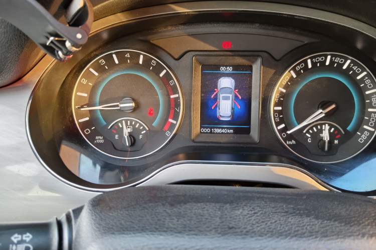Used Haval H2 2014 1.5T Manual Two-Wheel Drive Elite Edition Instrument Cluster