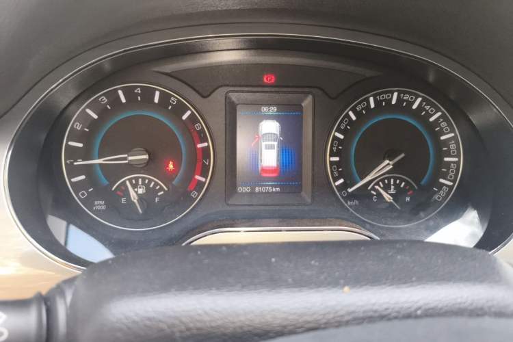 Used Haval H2 2014 1.5T Manual Two-Wheel Drive Prestige Edition Instrument Cluster