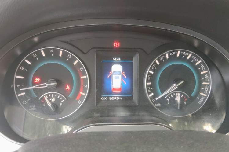 Used Haval H2 2014 1.5T Manual Two-Wheel Drive Prestige Edition Instrument Cluster