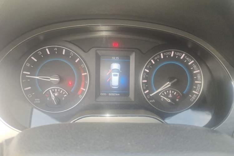Used Haval H2 2014 1.5T Manual Two-Wheel Drive Elite Edition Instrument Cluster