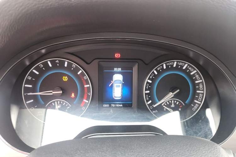 Used Haval H2 2014 1.5T Manual Two-Wheel Drive Elite Edition Instrument Cluster