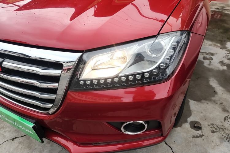 Used Haval H2 2014 1.5T Manual Two-Wheel Drive Elite Edition Left Front Headlight