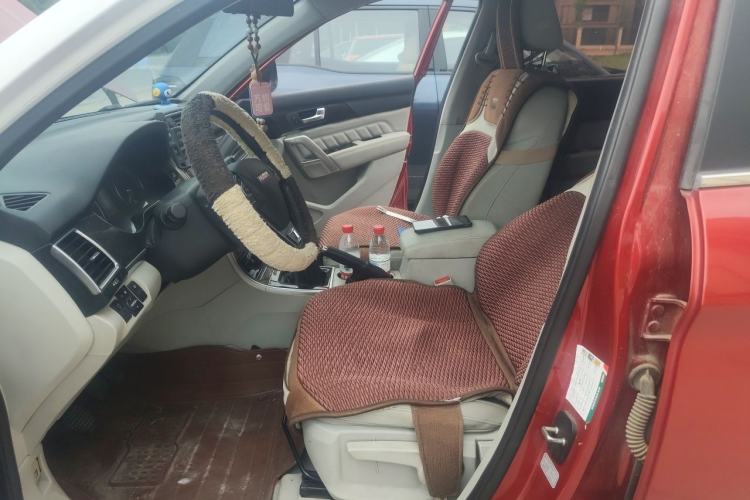 Used Haval H2 2014 1.5T Manual Two-Wheel Drive Elite Edition Left Front Seat