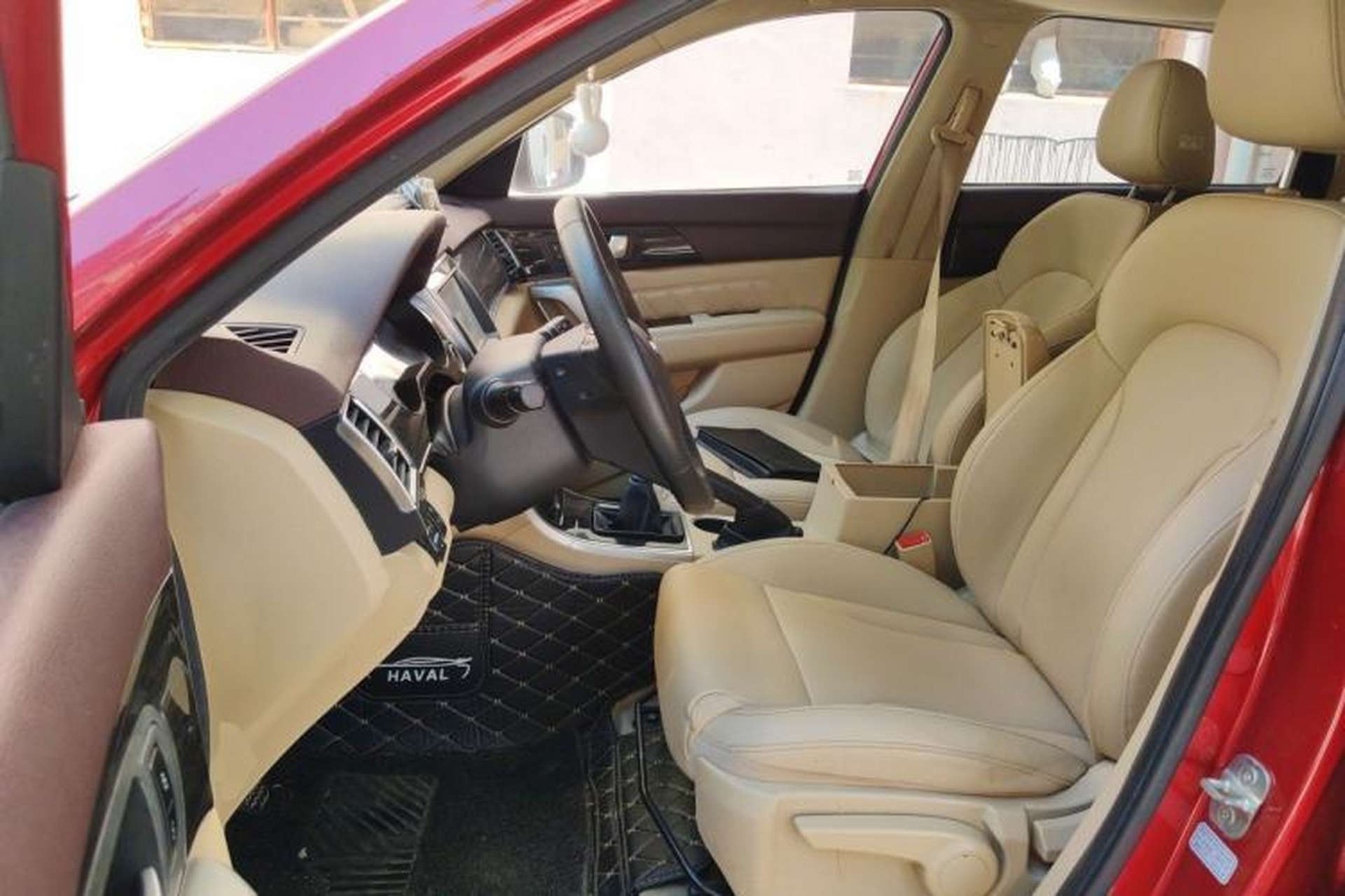 Used Haval H2 2014 1.5T Manual Two-Wheel Drive Elite Edition Left Front Seat