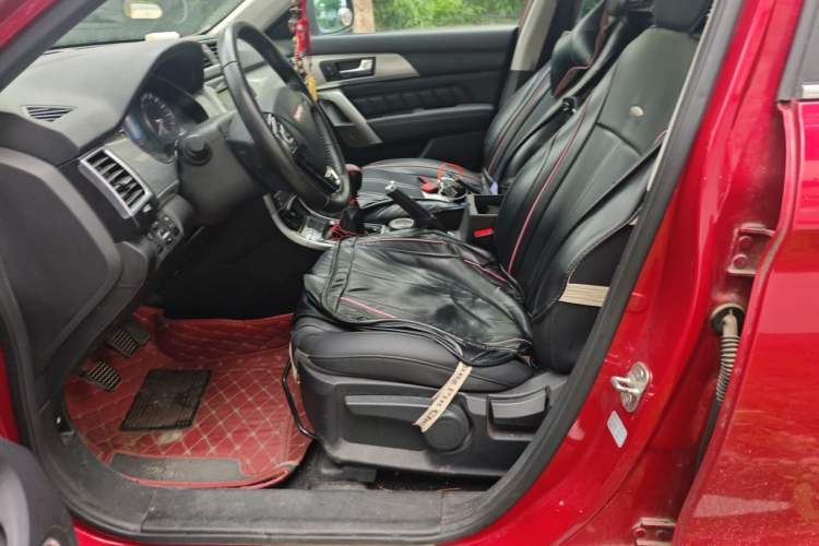 Used Haval H2 2014 1.5T Manual Two-Wheel Drive Elite Edition Left Front Seat