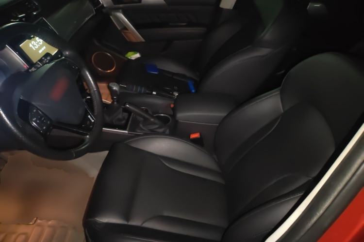 Used Haval H2 2014 1.5T Manual Two-Wheel Drive Elite Edition Left Front Seat