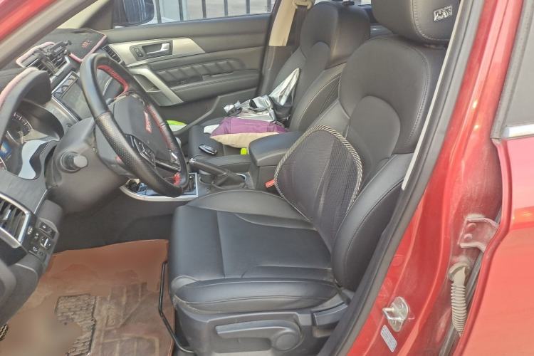 Used Haval H2 2014 1.5T Manual Two-Wheel Drive Elite Edition Left Front Seat