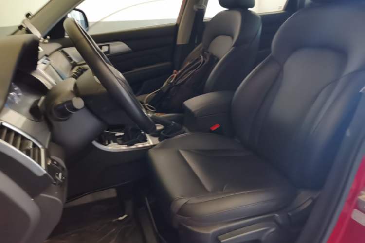 Used Haval H2 2014 1.5T Manual Two-Wheel Drive Elite Edition Left Front Seat