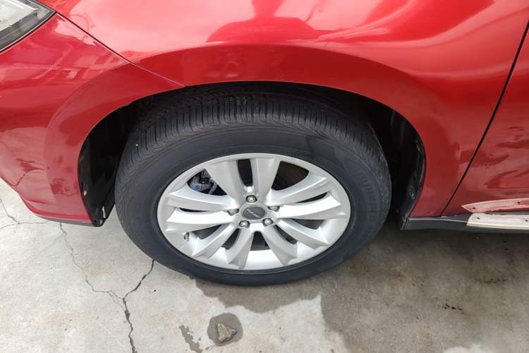 Used Haval H2 2014 1.5T Manual Two-Wheel Drive Elite Edition Left Front Wheel Hub