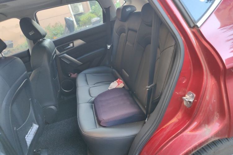 Used Haval H2 2014 1.5T Manual Two-Wheel Drive Elite Edition Left Rear Seat