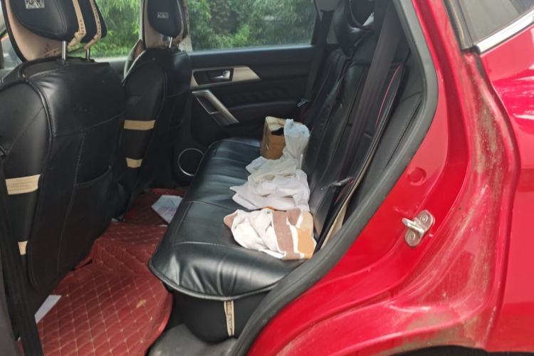 Used Haval H2 2014 1.5T Manual Two-Wheel Drive Elite Edition Left Rear Seat