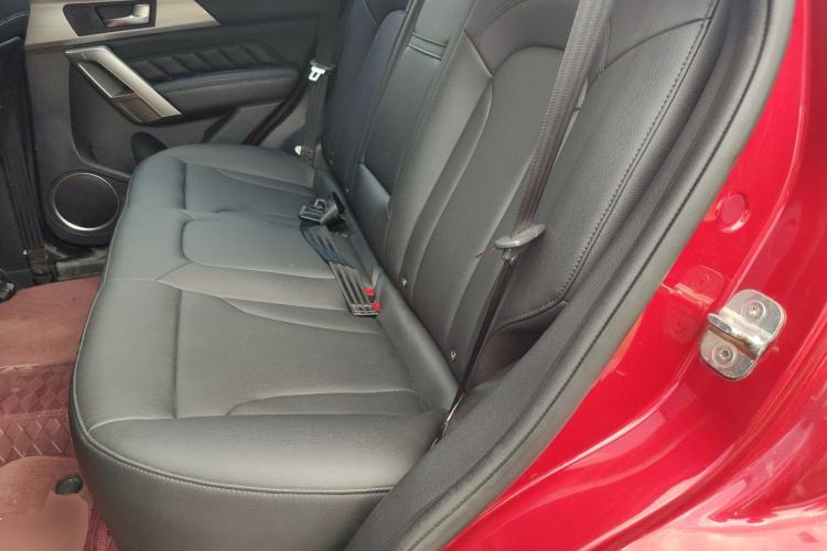 Used Haval H2 2014 1.5T Manual Two-Wheel Drive Elite Edition Left Rear Seat