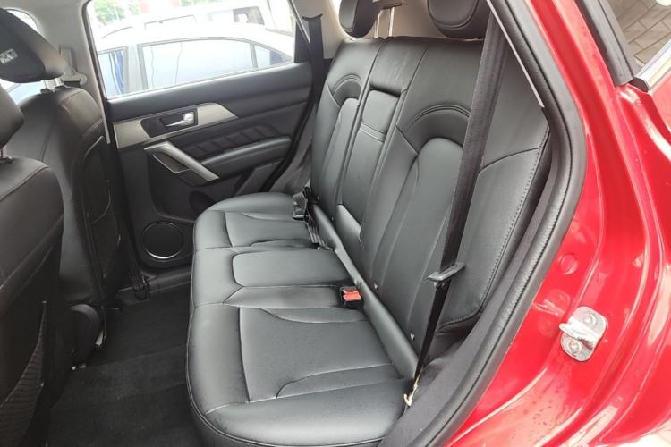Used Haval H2 2014 1.5T Manual Two-Wheel Drive Elite Edition Left Rear Seat