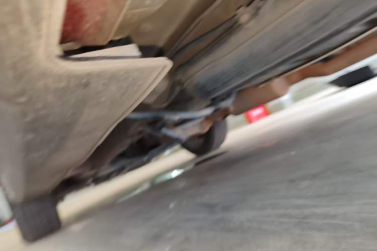 Used Haval H2 2014 1.5T Manual Two-Wheel Drive Elite Edition Left Side Sill