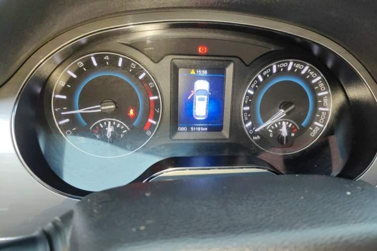 Used Haval H2 2014 1.5T Manual Two-Wheel Drive Elite Edition Odometer Close Up