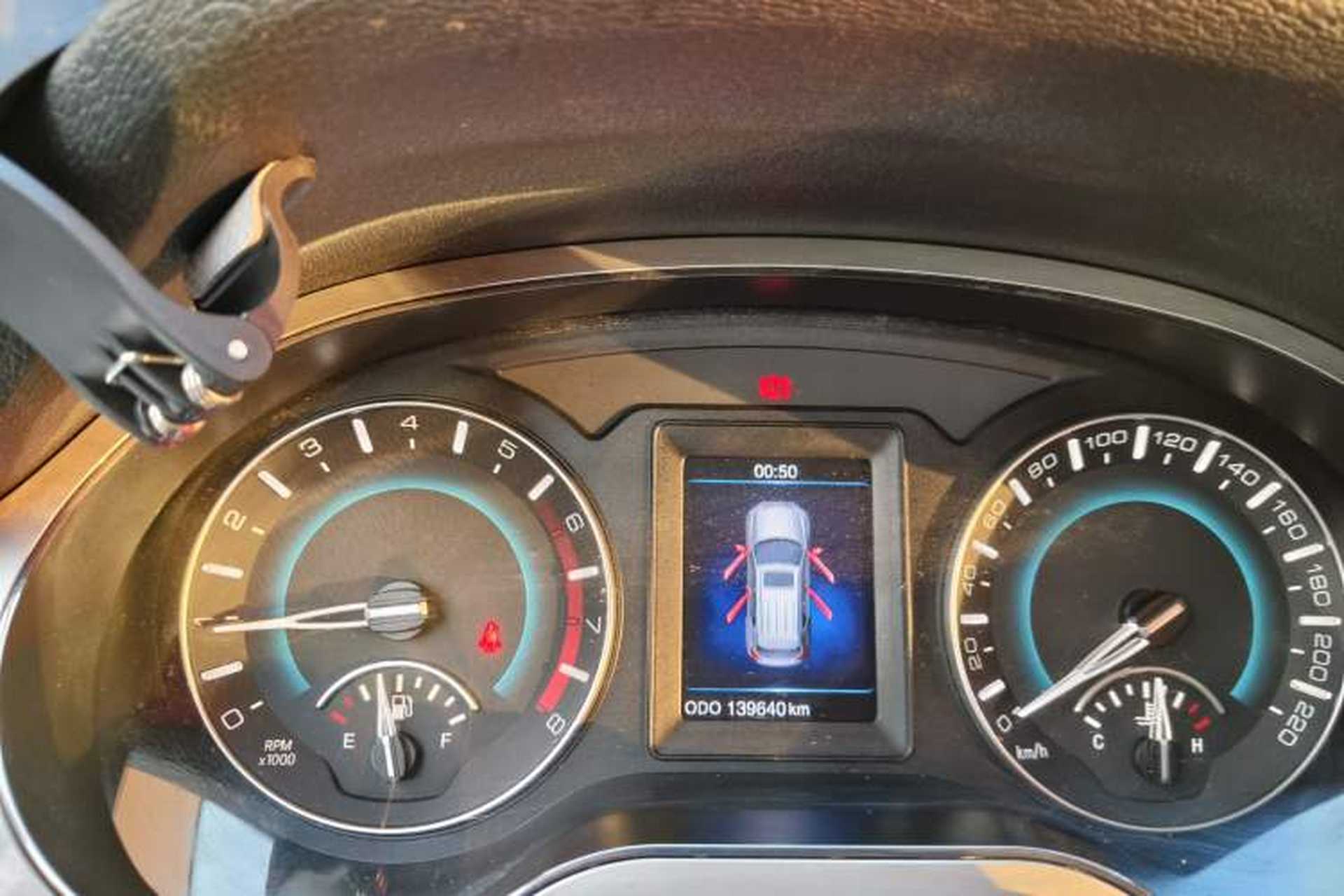 Used Haval H2 2014 1.5T Manual Two-Wheel Drive Elite Edition Odometer Close Up