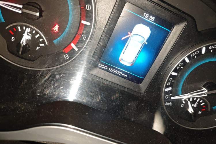 Used Haval H2 2014 1.5T Manual Two-Wheel Drive Prestige Edition Odometer Close Up