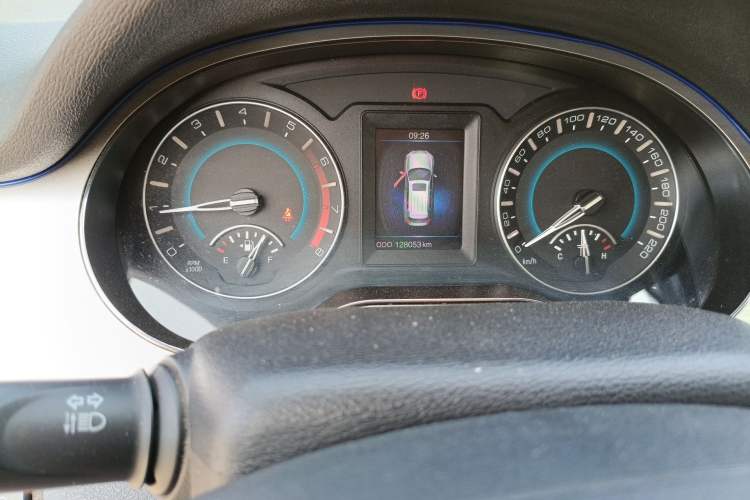 Used Haval H2 2014 1.5T Manual Two-Wheel Drive Prestige Edition Odometer Close Up