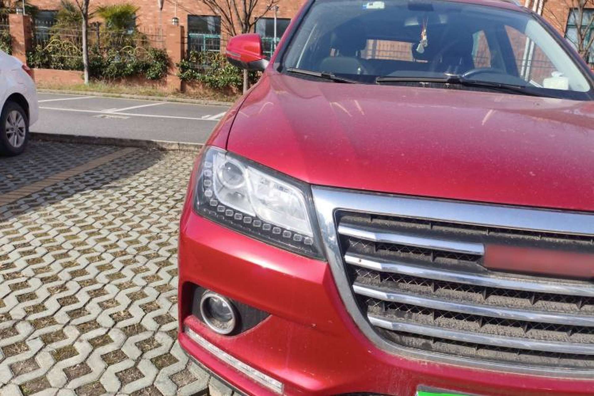 Used Haval H2 2014 1.5T Manual Two-Wheel Drive Elite Edition Right Front Headlight