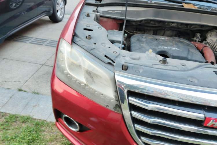 Used Haval H2 2014 1.5T Manual Two-Wheel Drive Elite Edition Right Front Headlight
