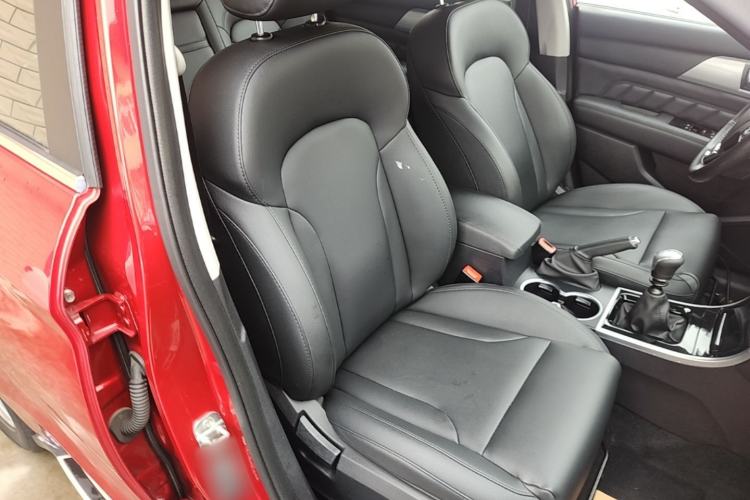 Used Haval H2 2014 1.5T Manual Two-Wheel Drive Elite Edition Right Front Seat