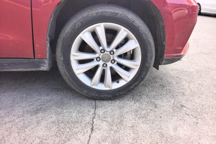 Used Haval H2 2014 1.5T Manual Two-Wheel Drive Elite Edition Right Front Wheel Hub