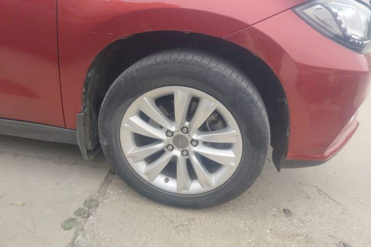 Used Haval H2 2014 1.5T Manual Two-Wheel Drive Elite Edition Right Front Wheel Hub