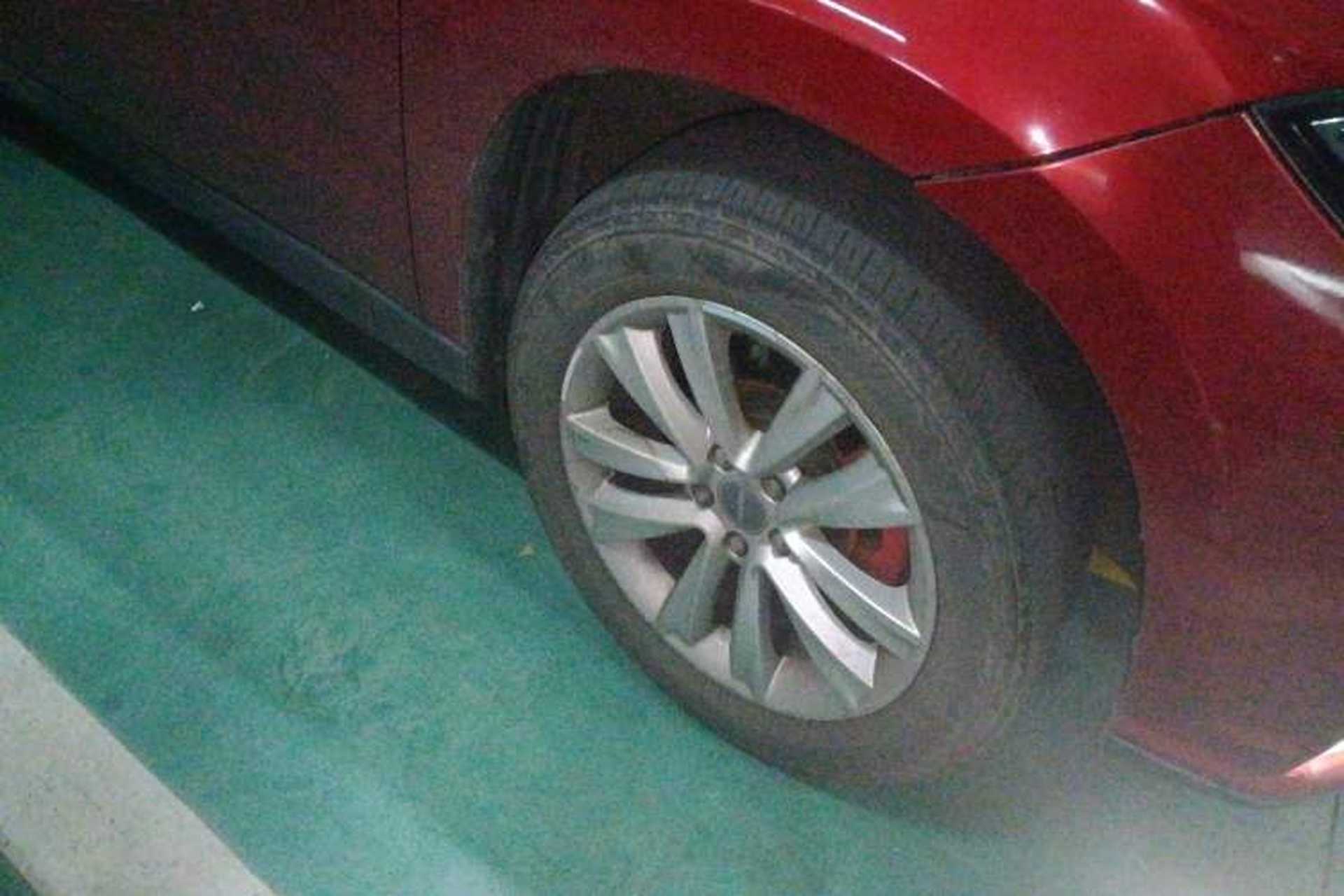 Used Haval H2 2014 1.5T Manual Two-Wheel Drive Elite Edition Right Front Wheel Hub