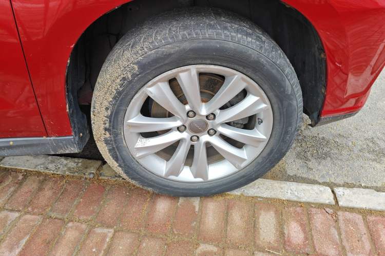 Used Haval H2 2014 1.5T Manual Two-Wheel Drive Elite Edition Right Front Wheel Hub