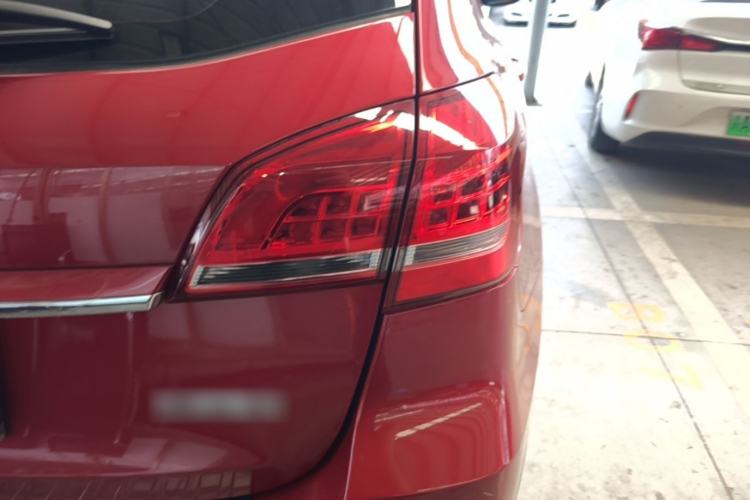 Used Haval H2 2014 1.5T Manual Two-Wheel Drive Elite Edition Right Rear Taillight