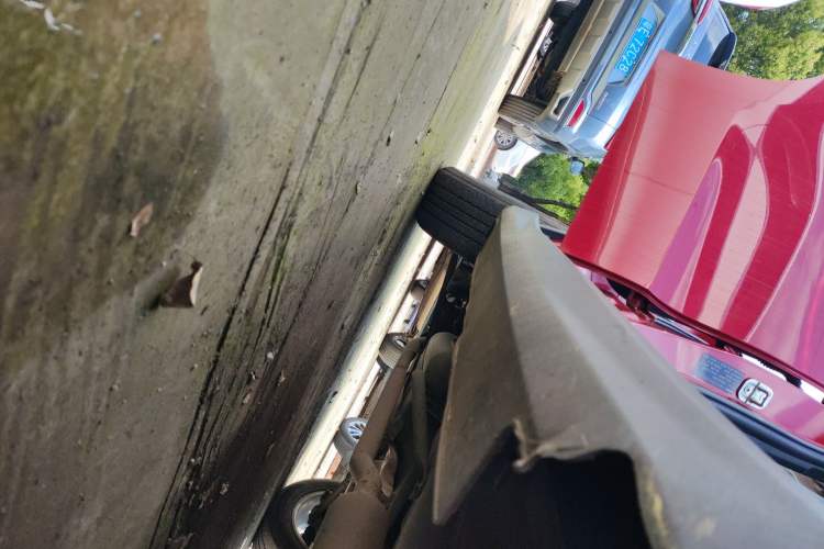 Used Haval H2 2014 1.5T Manual Two-Wheel Drive Elite Edition Right Side Sill